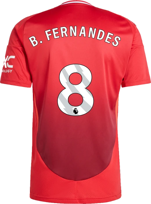 A Manchester United home shirt, B. Fernandes, number 8